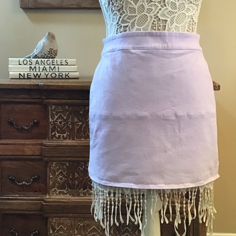 E598 EUC Forever 21 Lilac Denim-Like Skirt